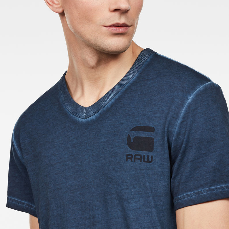 G-Star RAW® Doax V-Neck T-Shirt Dark blue detail shot