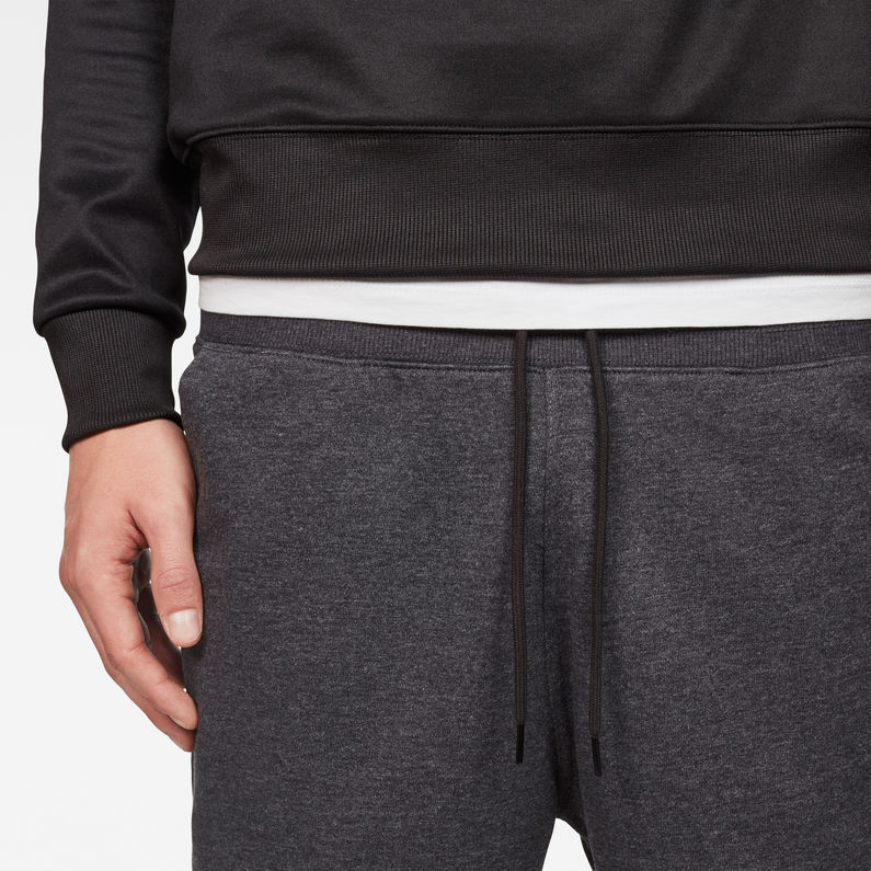 G-Star RAW® Doax 3D Tapered Sweatpants Schwarz detail shot