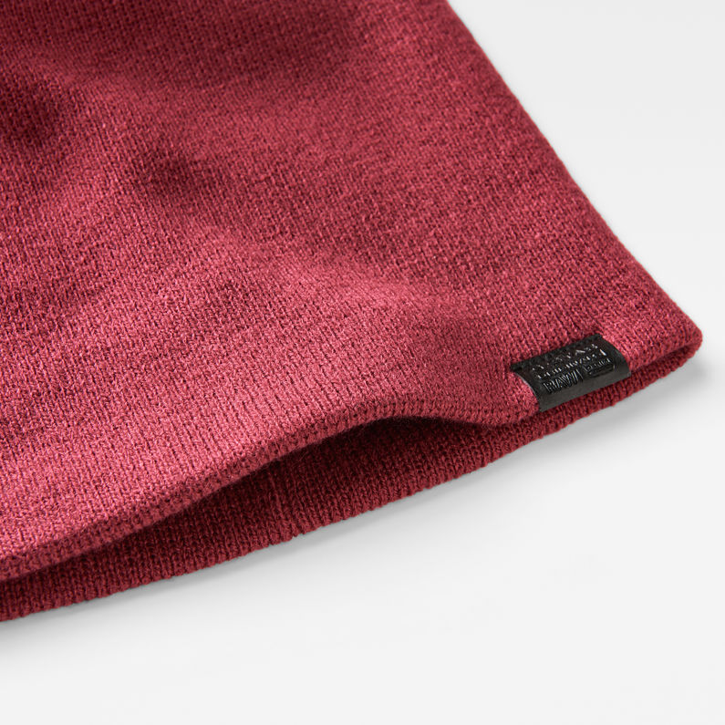 G-Star RAW® Effo Long Beanie Rouge detail shot buckle