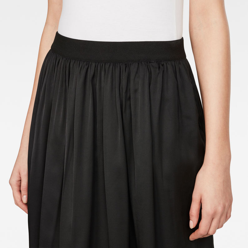 G-Star RAW® G-Star Flared Midi Skirt Black detail shot