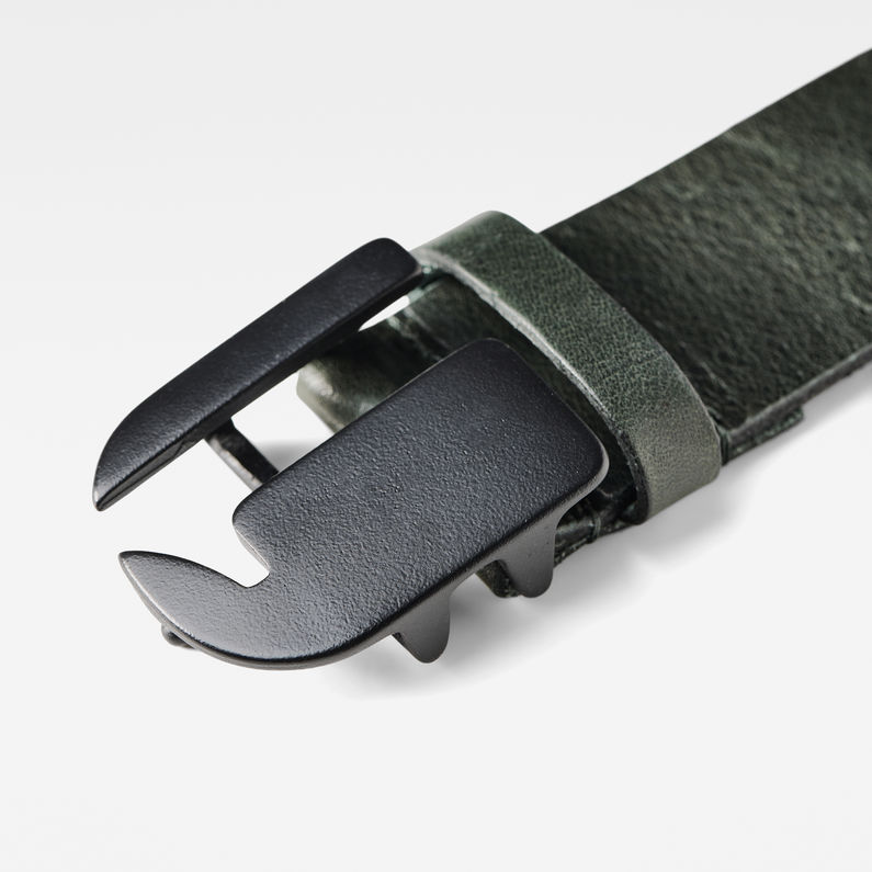 G-STAR® Rikku Logo Pin Belt Grau detail shot buckle