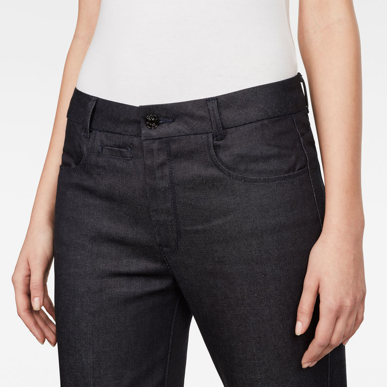 G-Star RAW® D-Staq Mid-Waist Skinny Ankle Chino Dark blue detail shot