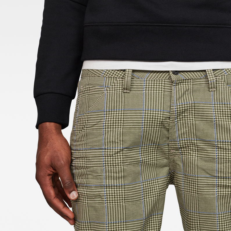 G-Star RAW® G-Star Elwood 5622 3D Sport 1/2-Length Shorts Green detail shot buckle