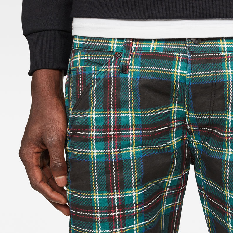 G-STAR® 5621 Tapered Men's Shorts Schwarz detail shot buckle