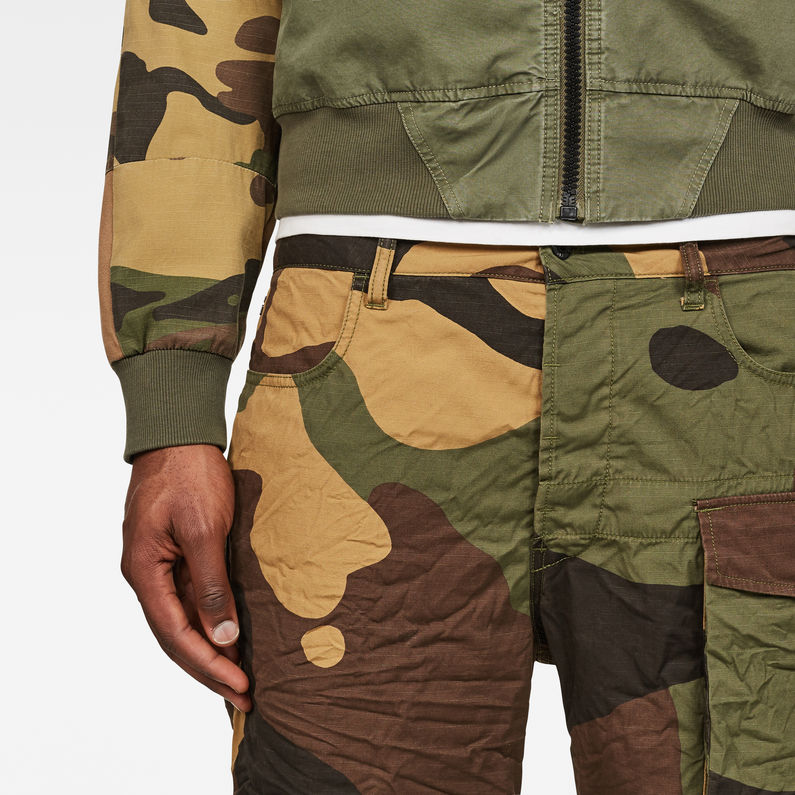 G-Star RAW® Tendric Deconstructed Loose 1/2-Length Shorts Green detail shot