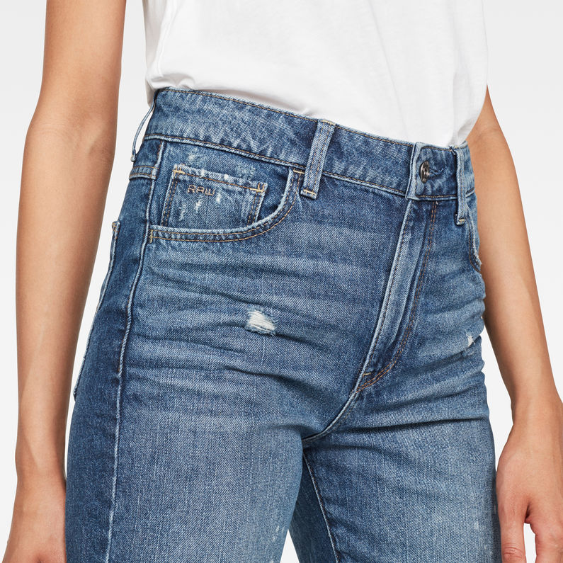 G-STAR® 3301 High waist Straight Ripped Shorts Medium blue detail shot buckle