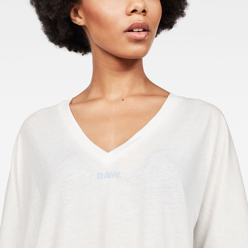 G-Star RAW® Collyde Small Art Loose V-Neck T-Shirt Beige detail shot