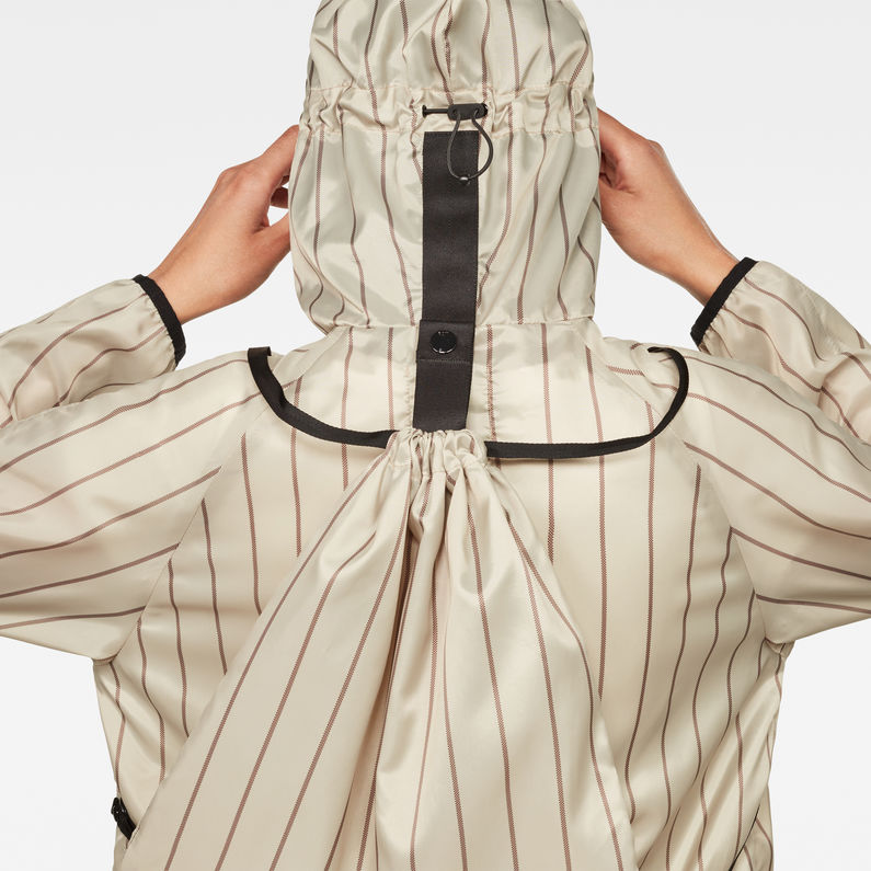 G-Star RAW® Strett Hooded Parka + Gym-Bag Beige detail shot