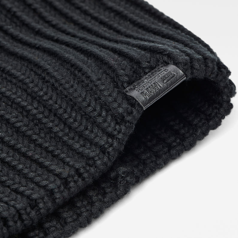 G-Star RAW® Venetio Beanie Schwarz detail shot buckle