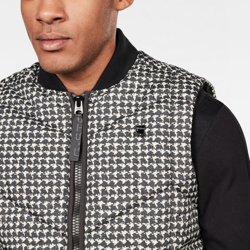 G-STAR® Whistler Meefic Quilted Vest Black detail shot