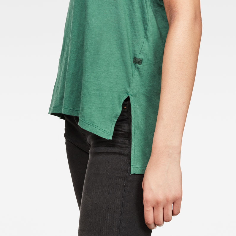 G-Star RAW® Dyv Pocket Straight Deep V-Neck Singlet Vert detail shot