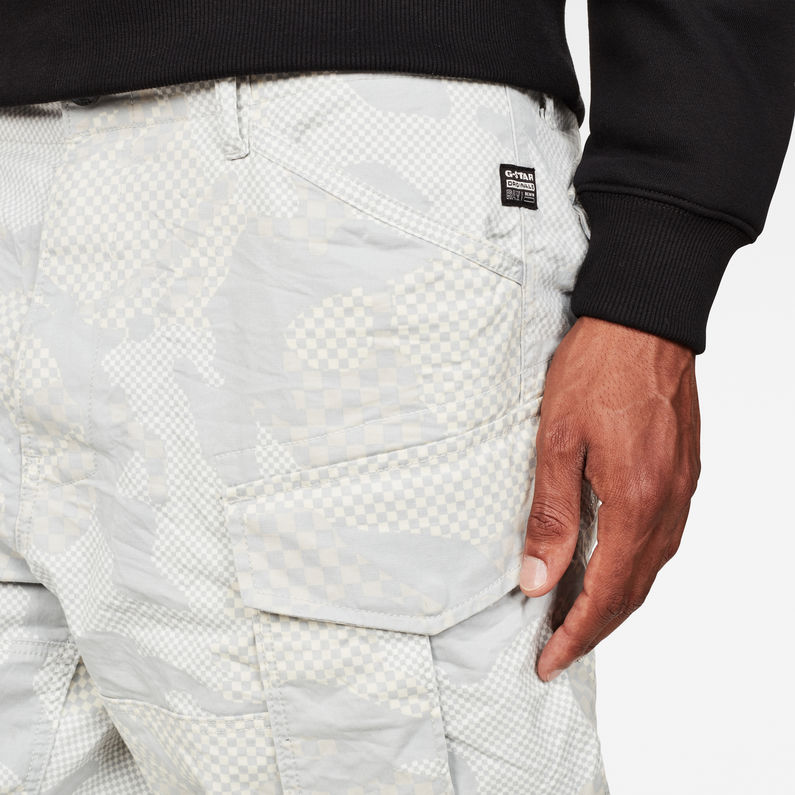 G-Star RAW® Rovic Qane Relaxed 1/2 Length Shorts Grey detail shot