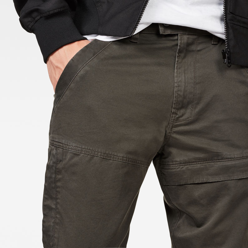 G-Star RAW® Rackam Straight Tapered Cuffed Pant Grau detail shot