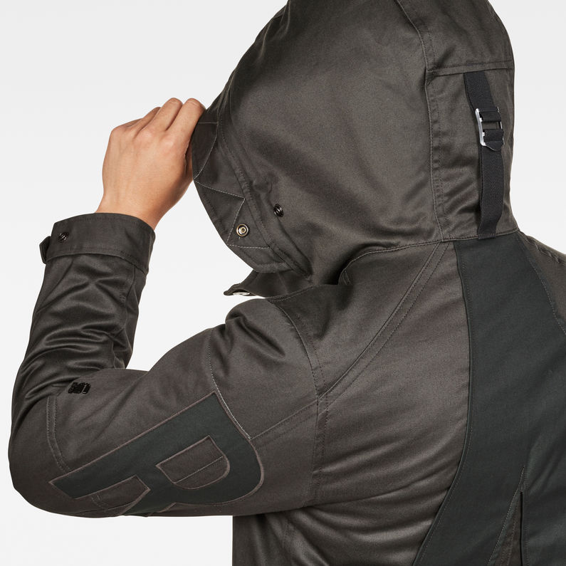 G-STAR® Batt Hooded Short Parka Grey detail shot