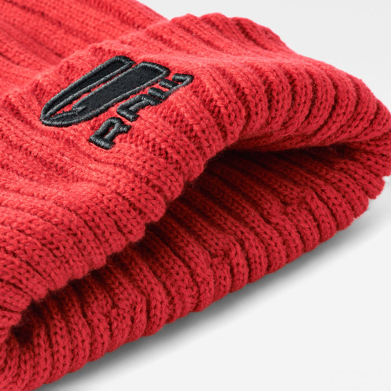 G-Star RAW® Xemy Solid Beanie Rouge detail shot buckle