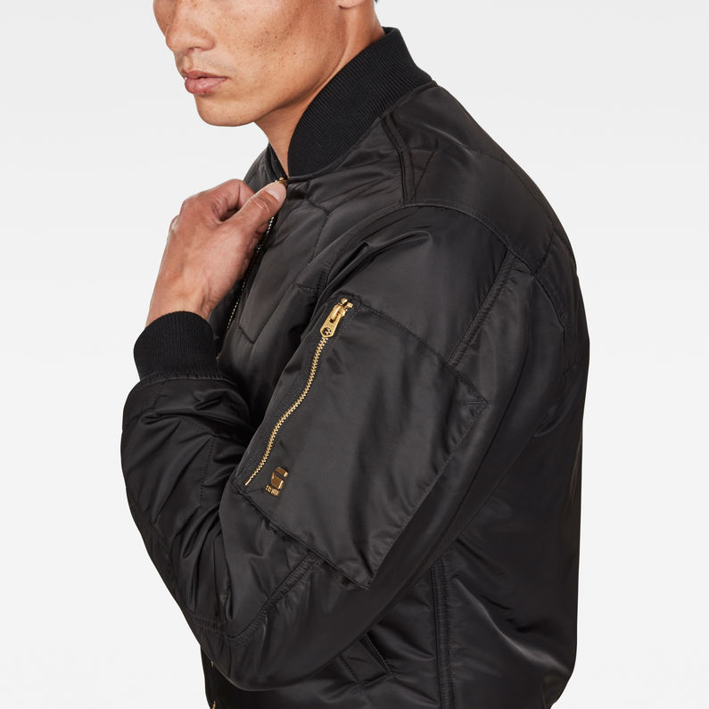 G-STAR® Vodan Quilted Bomber Noir detail shot