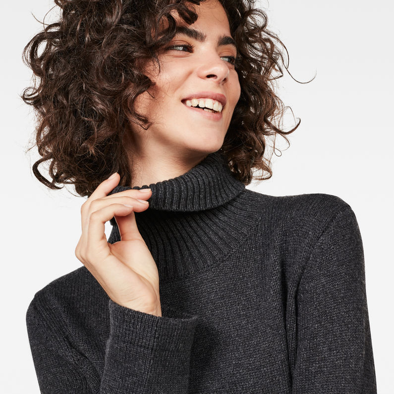 G-STAR® Leyla Turtle Knit Grey detail shot