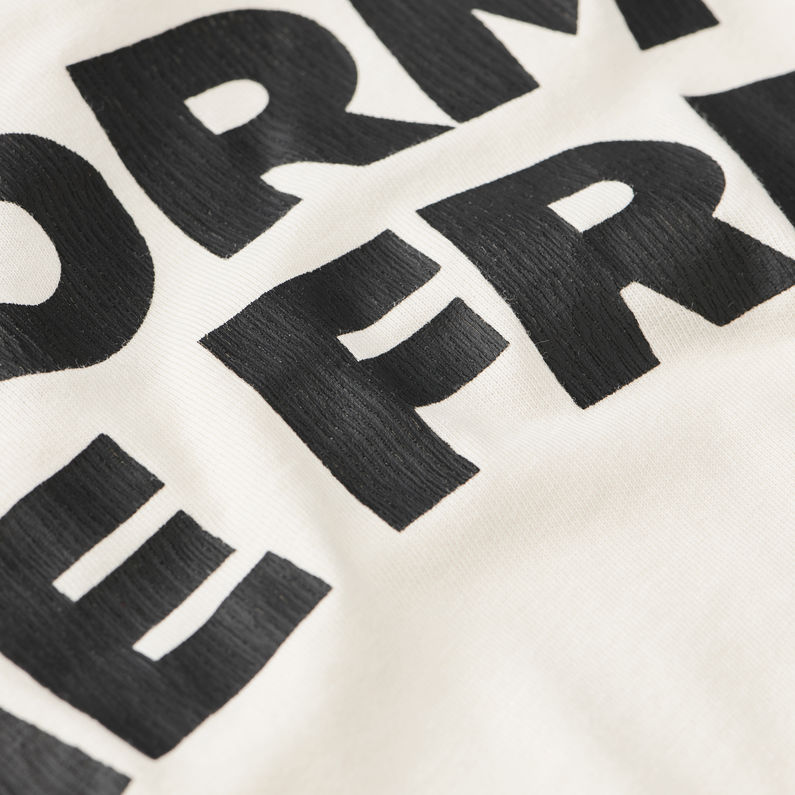 G-Star RAW® Graphic 5 Pocket T-Shirt Beige fabric shot