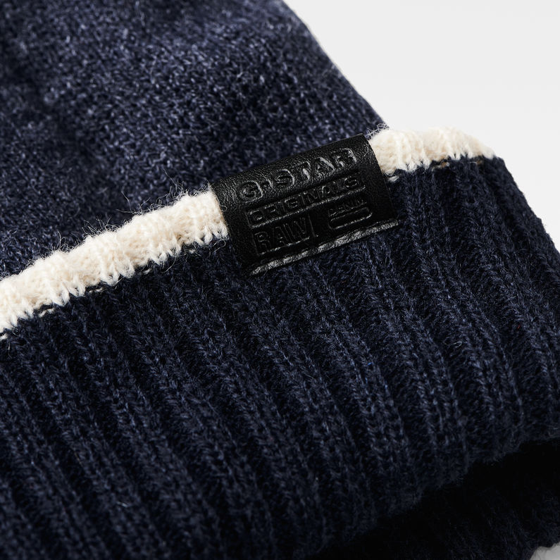 G-Star RAW® Wanin Beanie Dark blue detail shot buckle