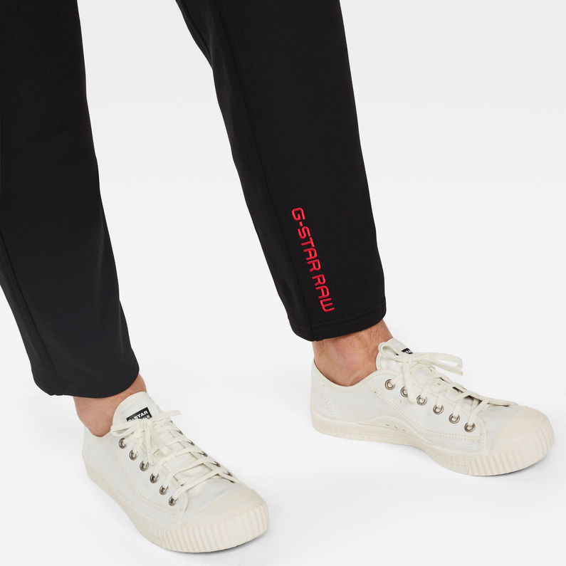 G-Star RAW® Chinese NY Slim Cropped Sweat Pant Black detail shot