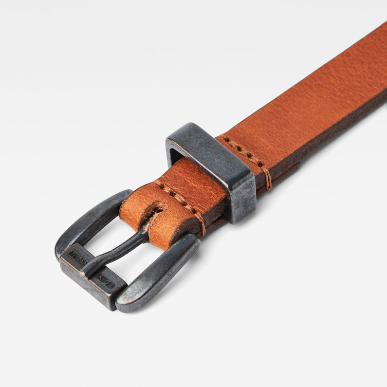 G-Star RAW® Claro Belt Brown detail shot buckle
