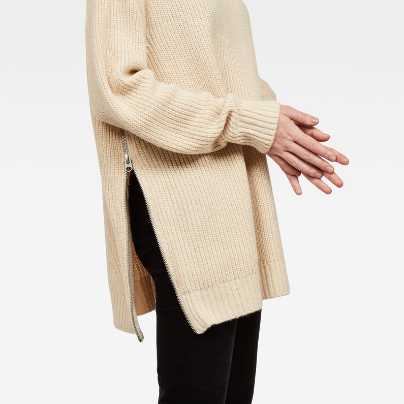 G-STAR® Plush Knit Beige detail shot