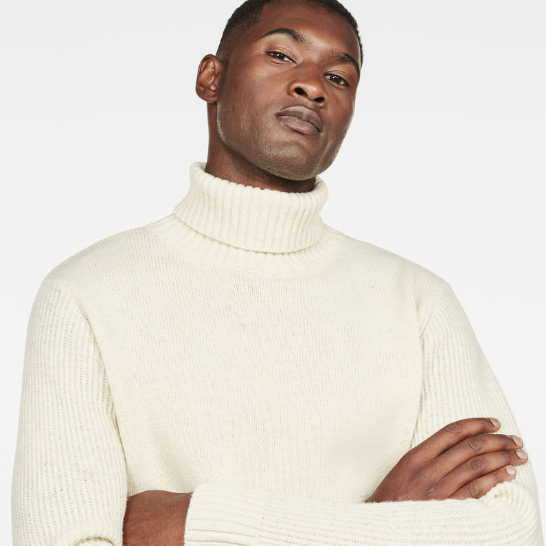 G-Star RAW® Core Turtle Knit Blanc detail shot