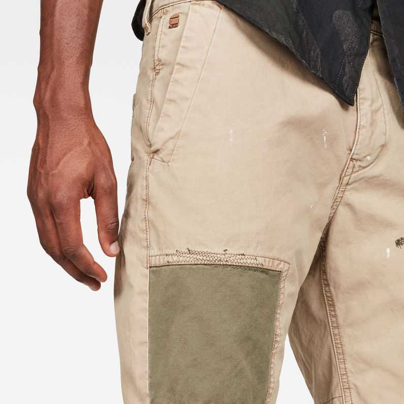 G-Star RAW® Bronson Restored 1/2-Length Shorts Beige detail shot