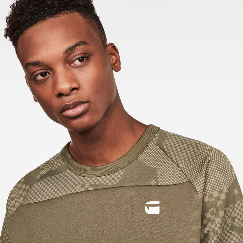 G-Star RAW® Rodis Camo Raglan Sweat Green detail shot