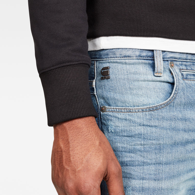 G-Star RAW® D-Staq 5-Pocket Shorts Medium blue detail shot buckle