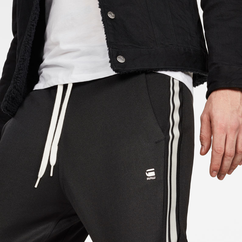 G-Star RAW® Alchesai Slim Tapered Sweatpants Black detail shot