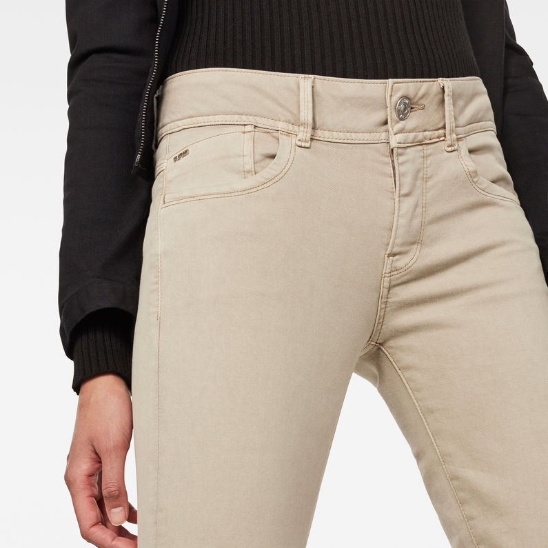 beige skinny jeans