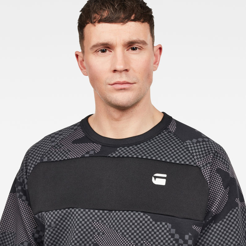 G-Star RAW® Rodis Camo Raglan Sweater Schwarz detail shot
