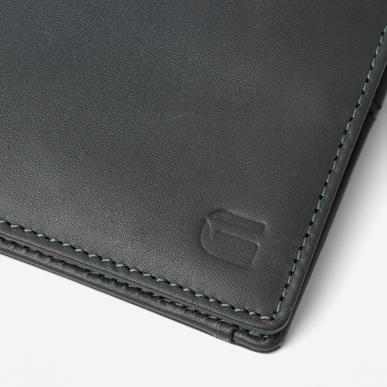 G-Star RAW® Cart Leather Wallet Gris detail shot