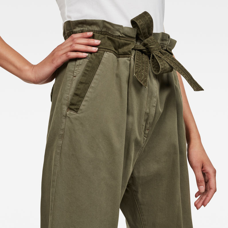 G-STAR® Bronson Army Paperbag Trousers Green detail shot