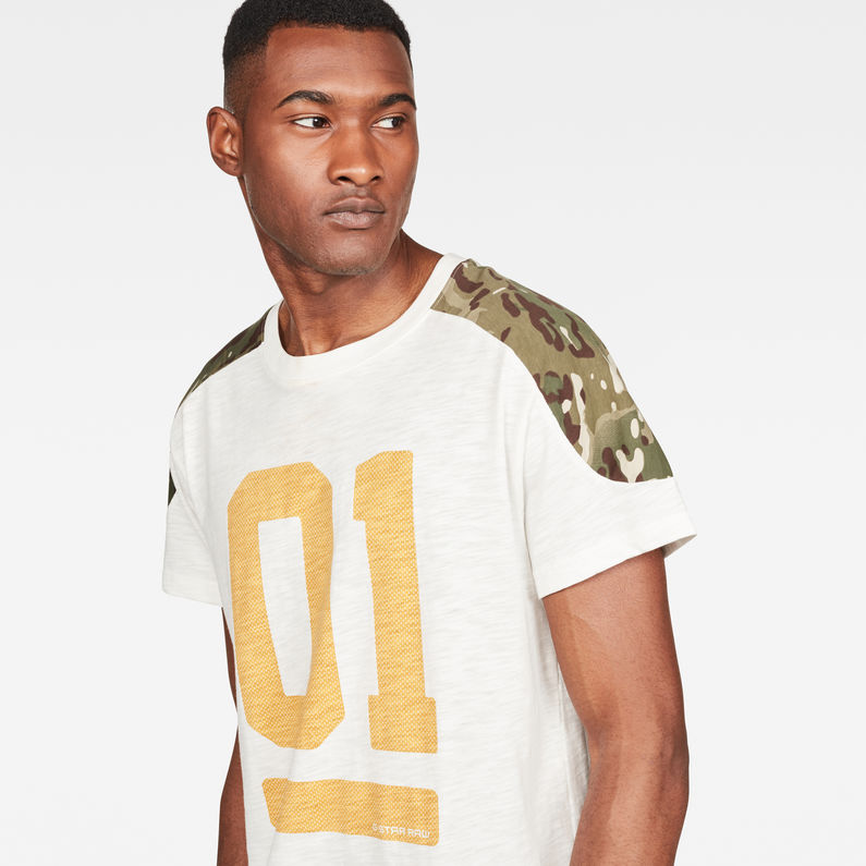 G-Star RAW® Camiseta Graphic 17 Loose Beige detail shot