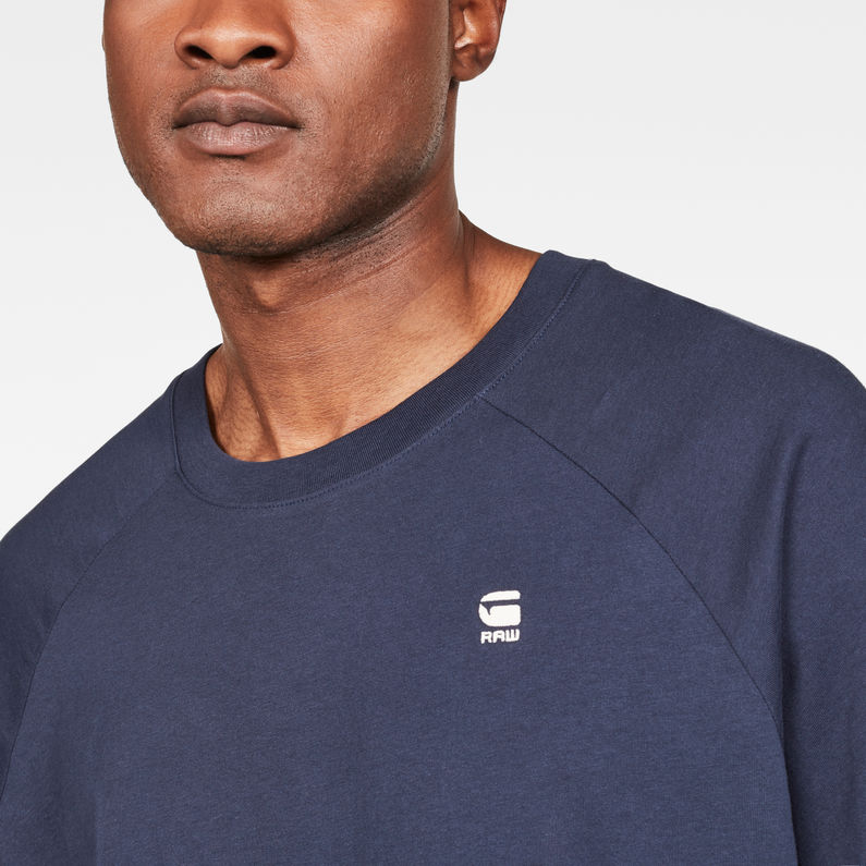 G-Star RAW® Ore Raglan Loose T-Shirt Dark blue detail shot
