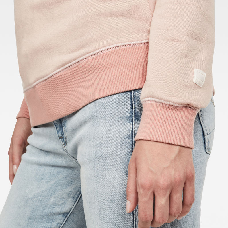 G-Star RAW® Graphic 9 Xzula Roun Neck Sweater Pink detail shot