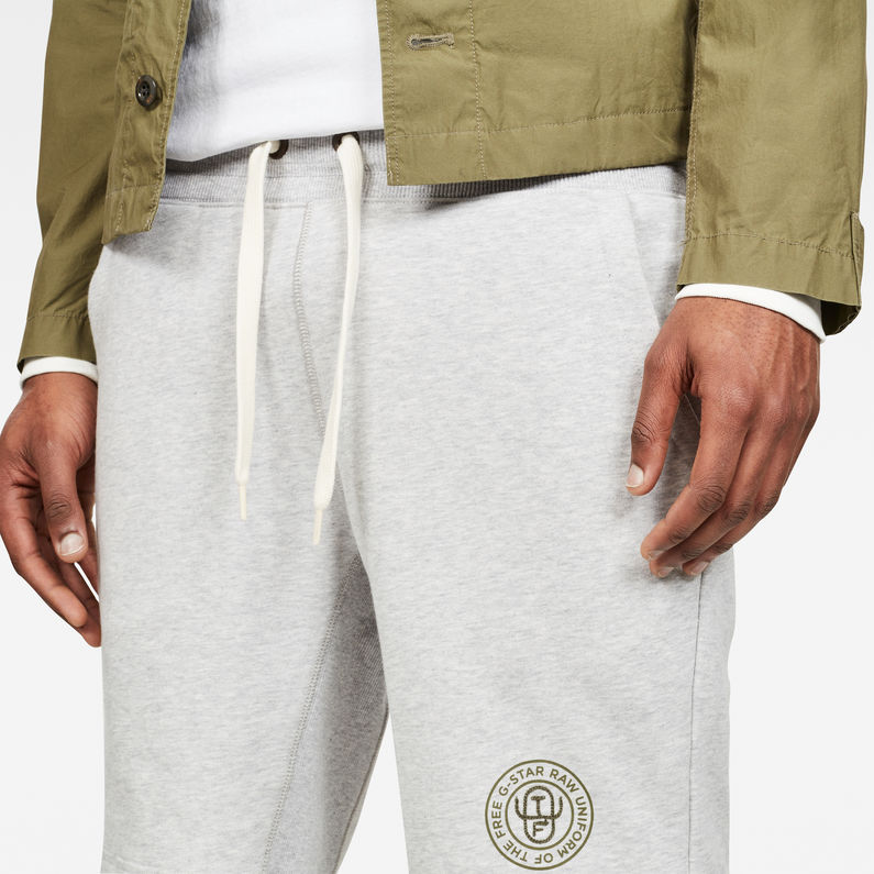 G-Star RAW® Bolt Relaxed Sweatshort Grey detail shot
