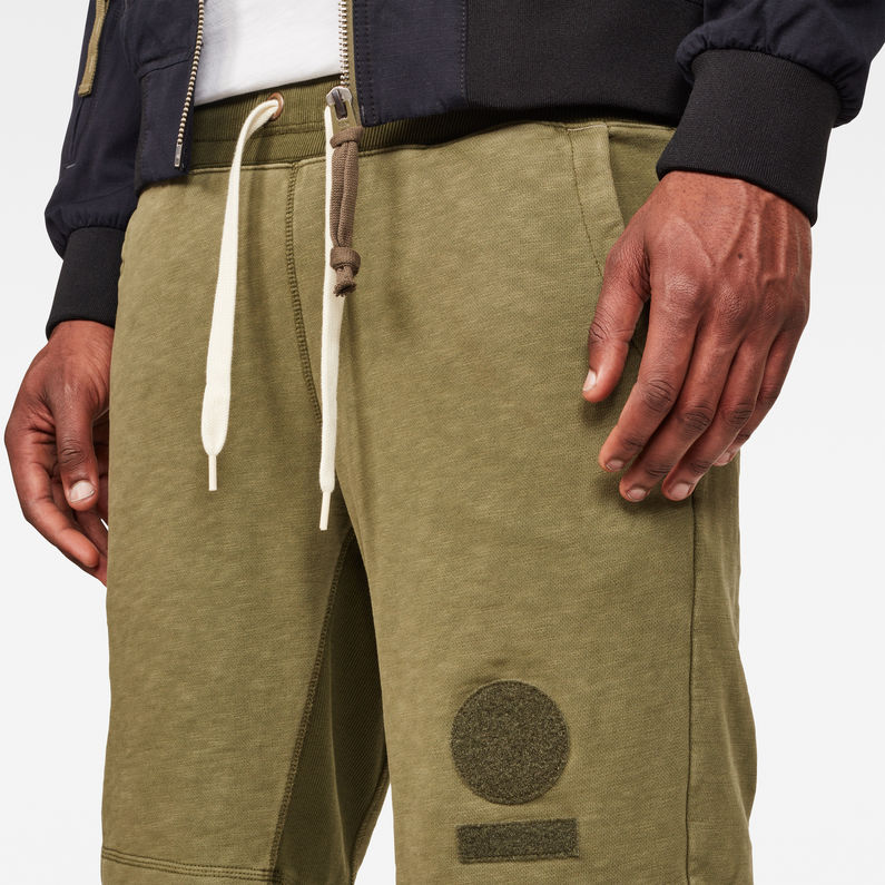 G-Star RAW® Bolt Graphic Relaxed Sweatshort Green detail shot