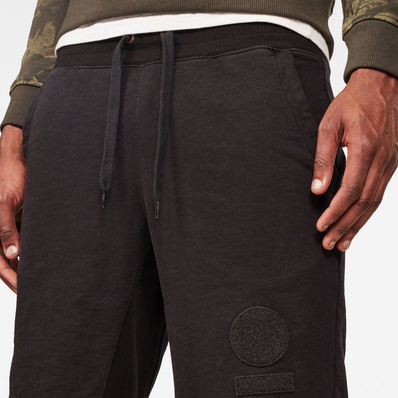 G-Star RAW® Bolt Graphic Sweatshort Black detail shot