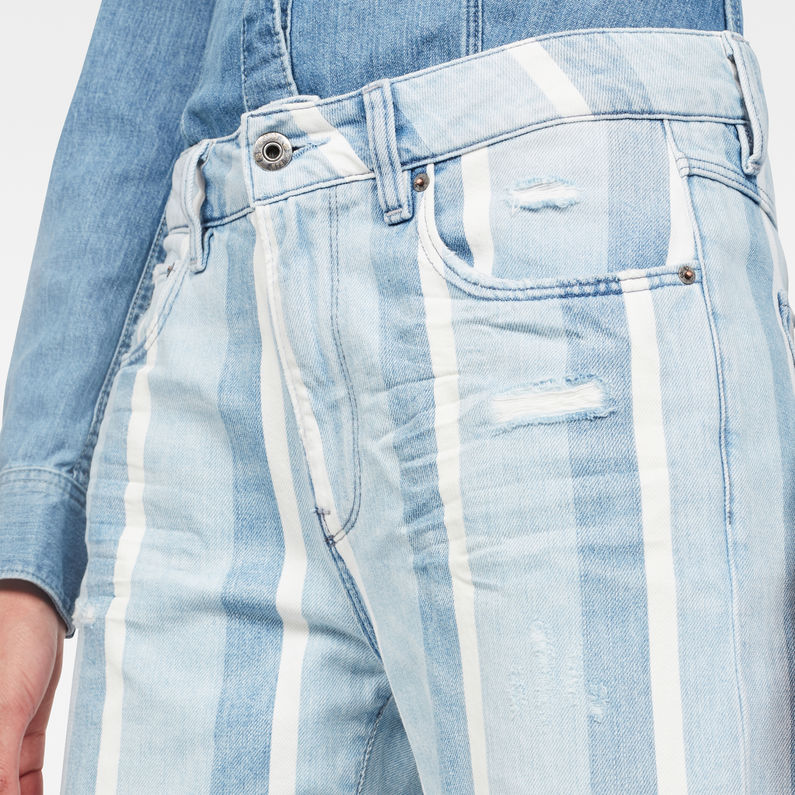 G-Star RAW® 3301 Mid Boyfriend Jeans Bleu clair detail shot buckle