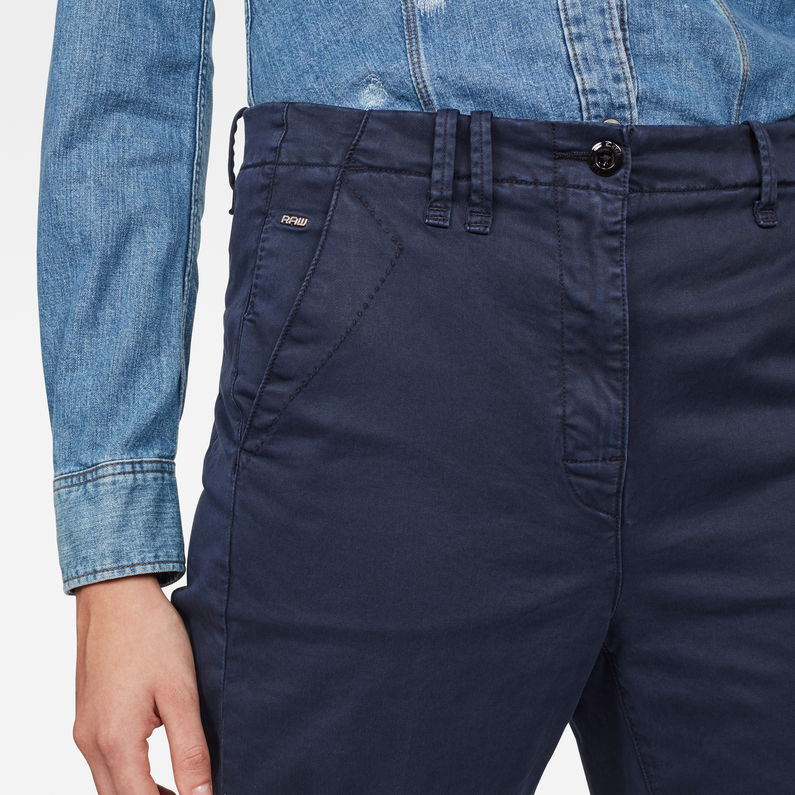 G-Star RAW® Chinos Page Mid Boyfriend Ankle Azul oscuro detail shot