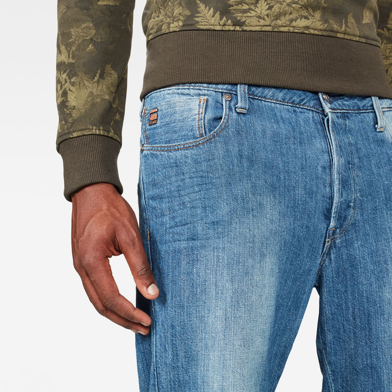 G-STAR® Arc Relaxed Tapered Jeans Midden blauw detail shot