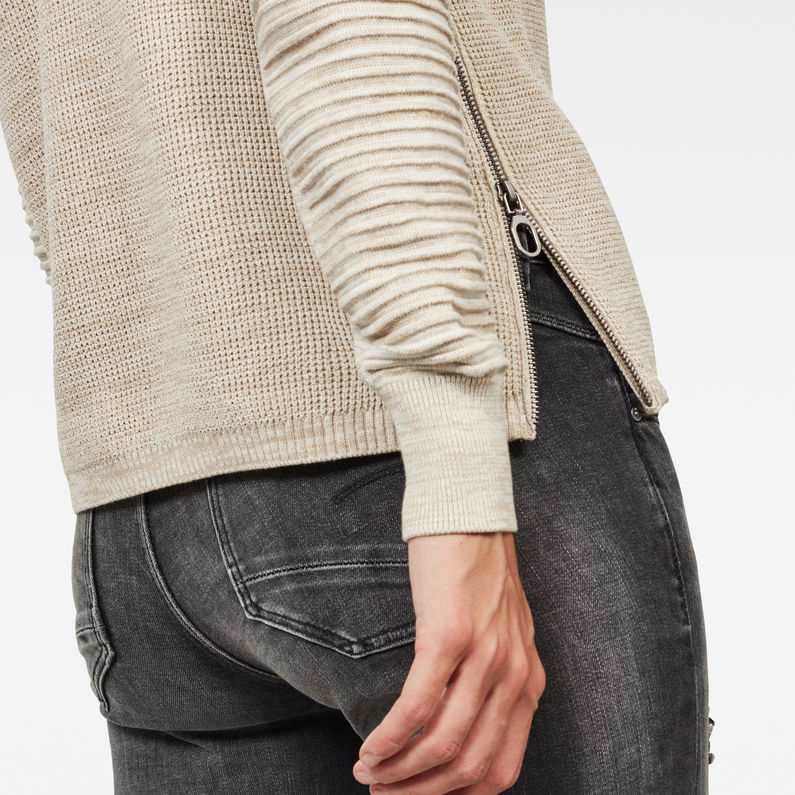 G-Star RAW® Suzaki Stripe Knitted Pullover Beige detail shot