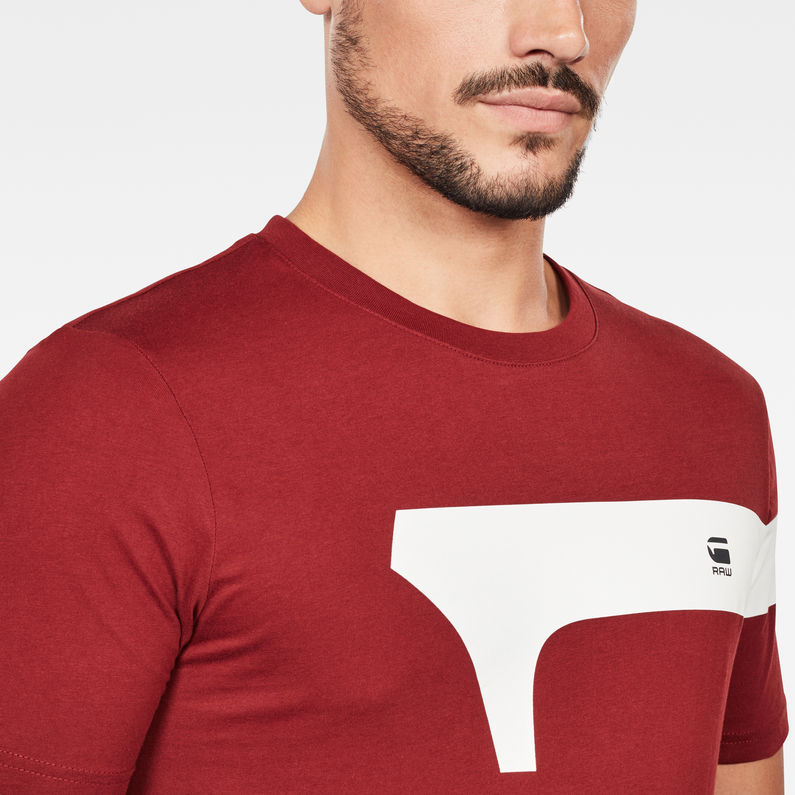 red graphic t