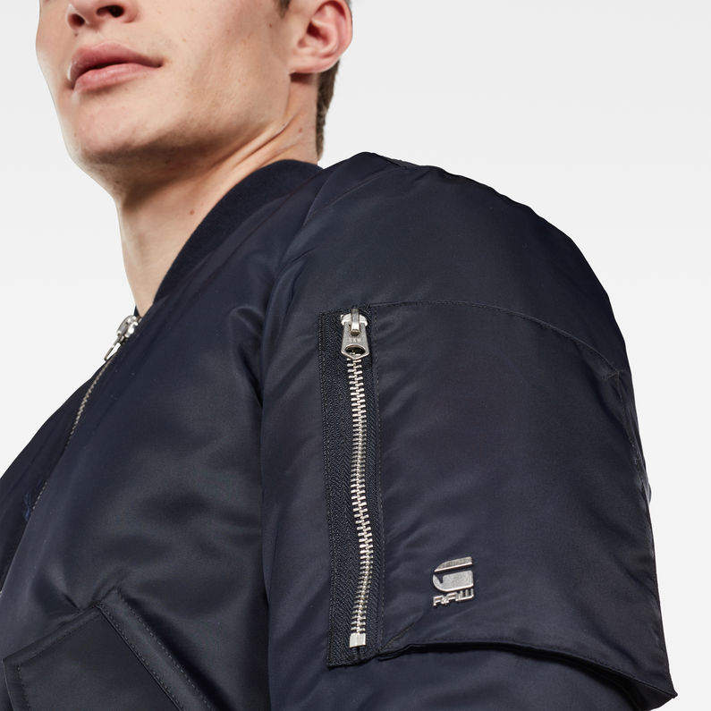 G-STAR® Vodan Quilted Bomberjacke Dunkelblau detail shot