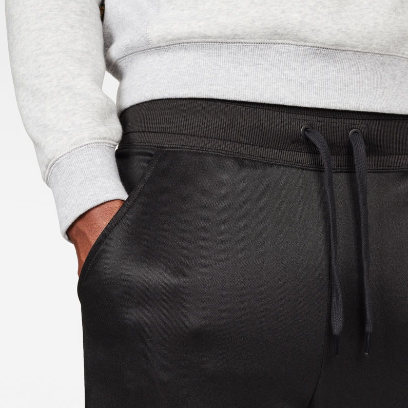 G-Star RAW® Motac Slim Tapered Sweatpants Black detail shot