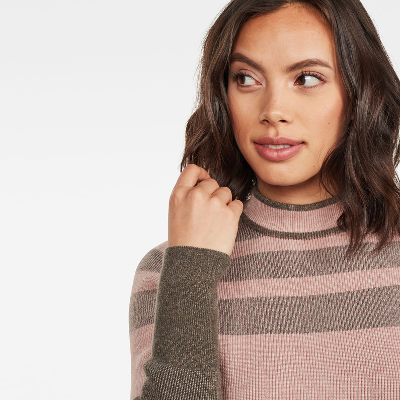 G-Star RAW® Exly Stripe Mock Turtleneck Knitted Pullover Pink detail shot
