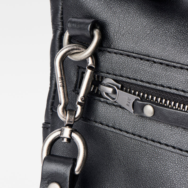 G-STAR® Sash Leather Schultertasche Schwarz inside view